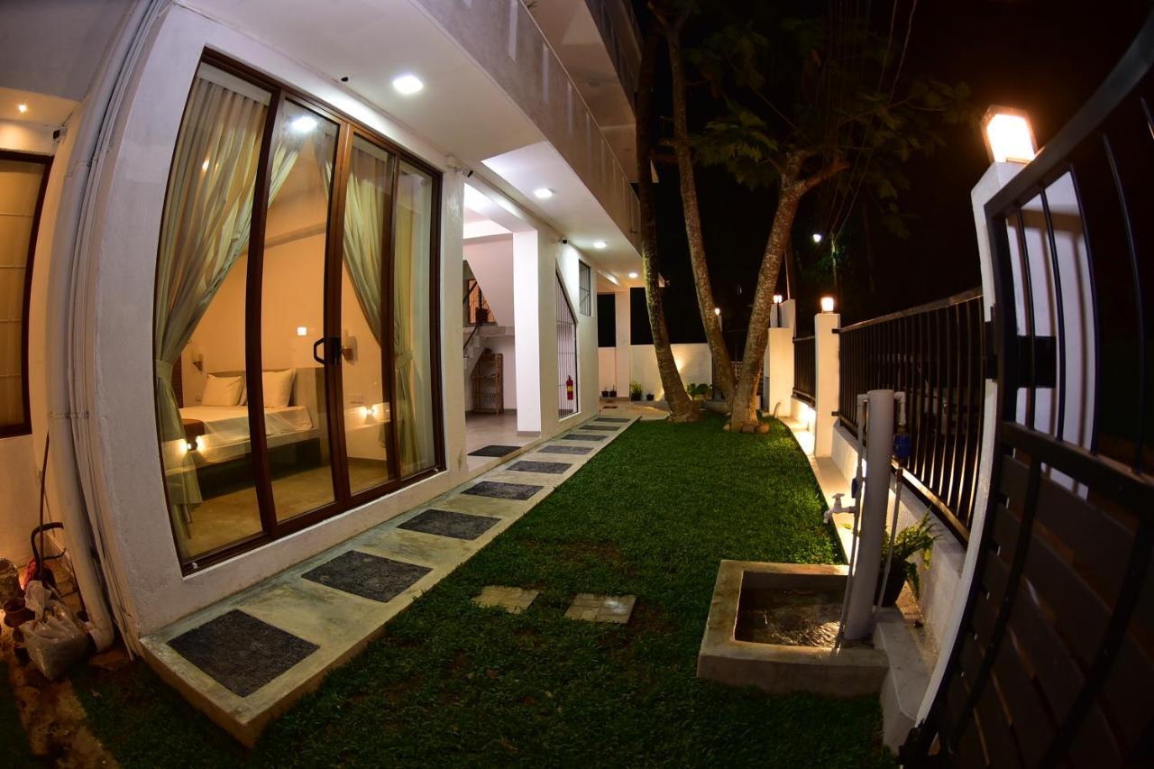 Lily Holiday Apartments Hikkaduwa Exterior foto